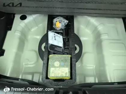 Photo 26 Kia Stonic  1.0 T-GDi 100 ch BVM6 GT Line