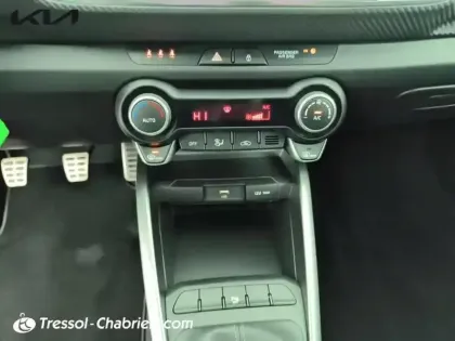 Photo 12 Kia Stonic  1.0 T-GDi 100 ch BVM6 GT Line