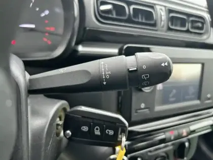 Photo 17 Citroën C3  PureTech 83 S&S BVM5 YOU!