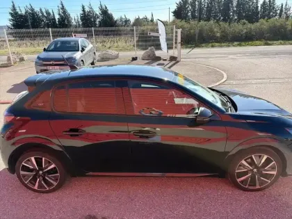 Photo 27 Peugeot 208  PureTech 100 S&S EAT8 GT