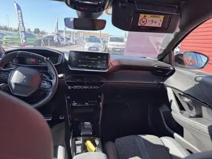 Photo 9 Peugeot 208  PureTech 100 S&S EAT8 GT