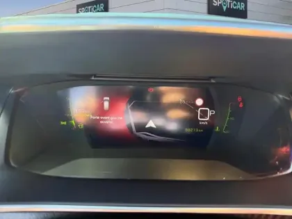 Photo 20 Peugeot 208  PureTech 100 S&S EAT8 GT