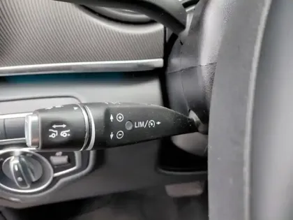 Photo 12 Mercedes Classe A CAMERA 360   SIEGES ELEC   SIE