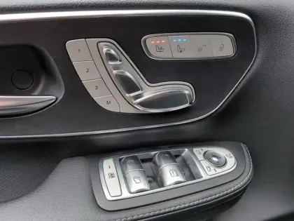 Photo 19 Mercedes Classe A CAMERA 360   SIEGES ELEC   SIE