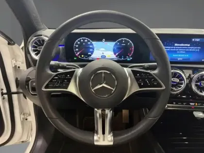 Photo 25 Mercedes Classe A Gén. IV (W177) Ph2 Progressive Line 5