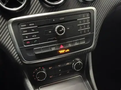 Photo 19 Mercedes GLA 180 Intuition