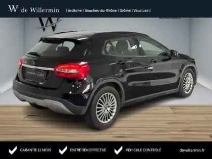 Photo 35 Mercedes GLA 180 Intuition