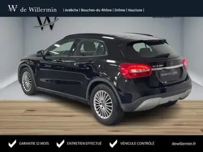 Photo 33 Mercedes GLA 180 Intuition