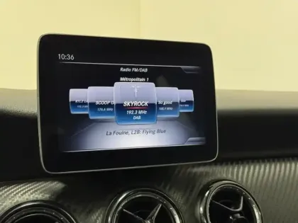 Photo 13 Mercedes GLA 180 Intuition