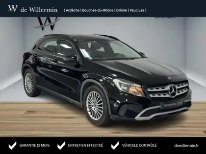 Photo 37 Mercedes GLA 180 Intuition