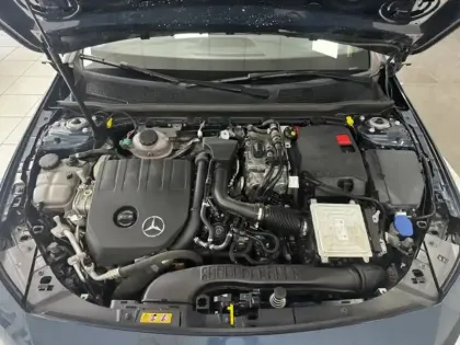 Photo 17 Mercedes Classe A 250 e AMG Line