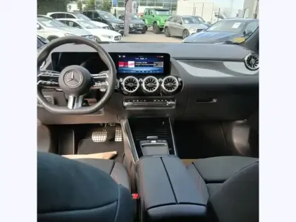 Photo 10 Mercedes GLA 200 d AMG Line