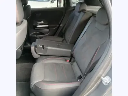 Photo 15 Mercedes GLA 200 d AMG Line