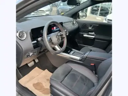 Photo 18 Mercedes GLA 200 d AMG Line