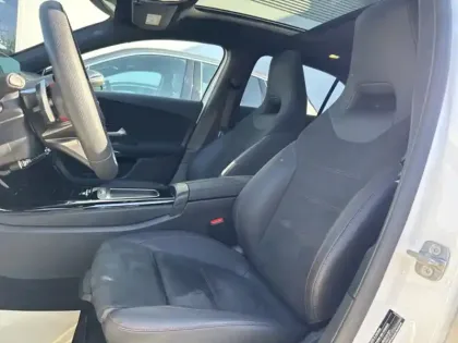 Photo 26 Mercedes Classe A Gén. IV (W177) Ph2 AMG Line 5