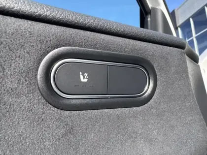 Photo 29 Mercedes Classe A Gén. IV (W177) Ph2 AMG Line 5