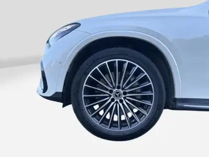 Photo 8 Mercedes Classe GLC GLC 220 d 4MATIC AMG Line