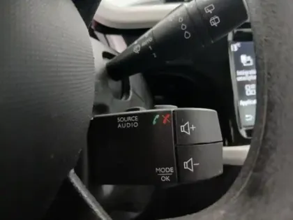 Photo 14 Renault Twingo  1.0 SCe 65ch Equilibre