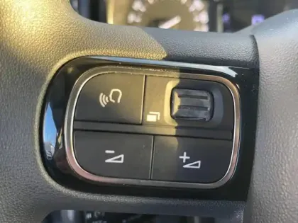 Photo 12 Citroën C3  1.2 PureTech 83ch S&S YOU