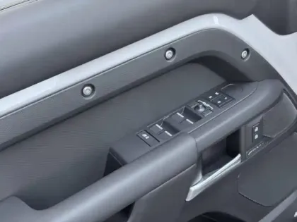 Photo 10 Land rover Defender  110 2.0 P300e PHEV X-Dynamic HSE