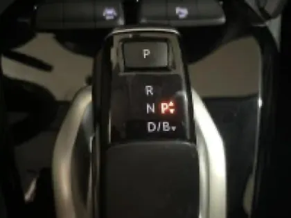 Photo 8 Opel Corsa  -e 136ch Elegance Business