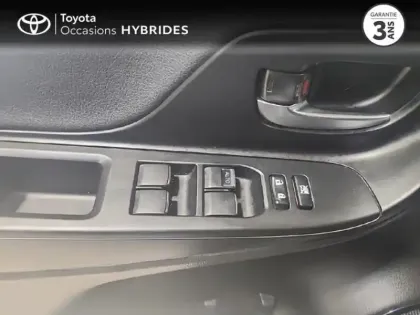 Photo 13 Toyota Yaris  100h Collection 5p