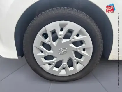 Photo 9 Toyota Aygo  1.0 VVT-i 72ch x-play 5P MY19 Camera