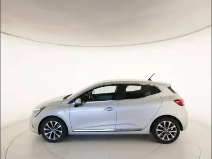 Photo 12 Renault Clio  1.6 E-Tech hybride 145ch Techno