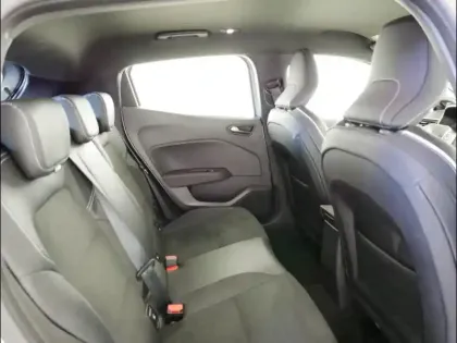 Photo 8 Renault Clio  1.6 E-Tech hybride 145ch Techno