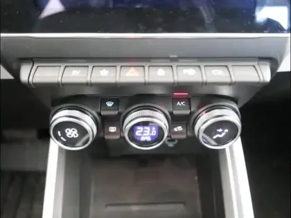 Photo 14 Renault Clio  1.6 E-Tech hybride 145ch Techno