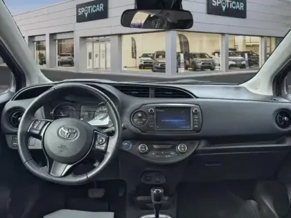 Photo 7 Toyota Yaris  HSD 100h Dynamic 5p