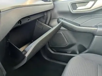 Photo 14 Ford Kuga  2.5 Duratec 190ch FHEV E85 Titanium BVA