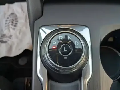 Photo 12 Ford Kuga  2.5 Duratec 190ch FHEV E85 Titanium BVA