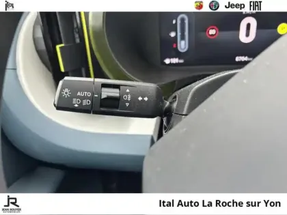 Photo 14 Fiat Panda Grande  1.2 Hybrid Turbo 110ch Icône eDCT6