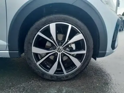 Photo 13 Volkswagen Taigo  1.0 TSI 116ch R-Line Edition DSG7