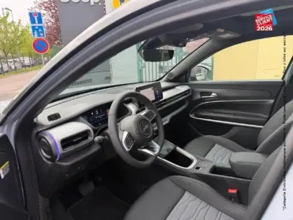 Photo 14 Jeep Avenger  1.2 Turbo T3 145ch MHEV Overland BVR6 4xe