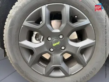 Photo 9 Jeep Avenger  1.2 Turbo T3 145ch MHEV Overland BVR6 4xe