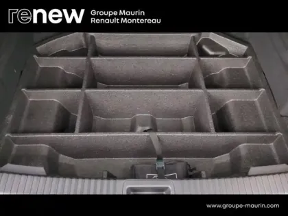 Photo 13 Renault Espace  1.2 E-Tech full hybrid 200ch Iconic 5 places - 25