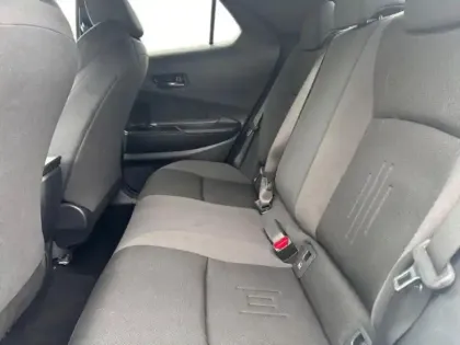 Photo 13 Toyota C-HR  1.8 Hybride 140ch Design NG23