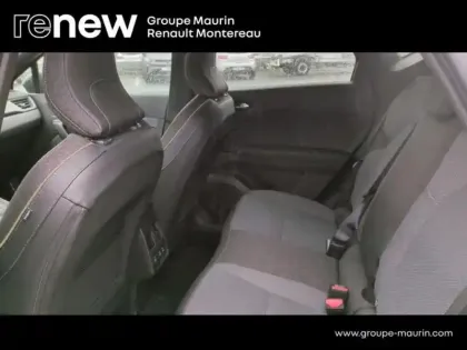 Photo 10 Renault Captur  1.8 E-Tech full hybrid 160ch Techno - 25