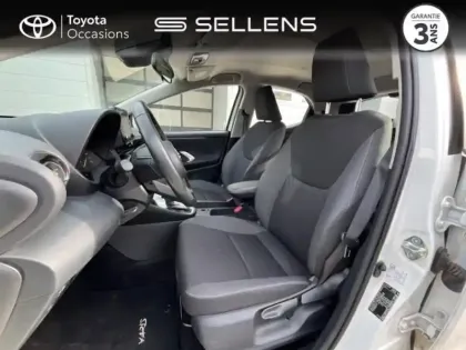 Photo 10 Toyota Yaris  116h Dynamic 5p MY22