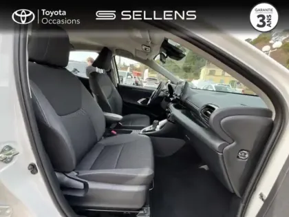 Photo 5 Toyota Yaris  116h Dynamic 5p MY22