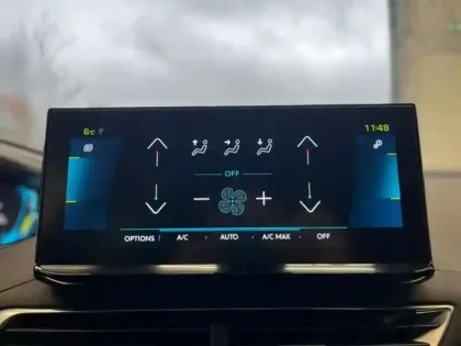 Photo 9 Peugeot 3008  HYBRID 225ch Allure Pack e-EAT8