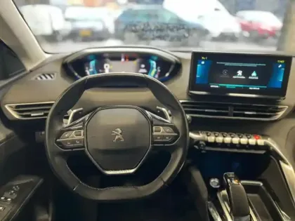 Photo 6 Peugeot 3008  HYBRID 225ch Allure Pack e-EAT8