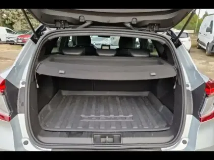 Photo 11 Renault Captur  1.3 TCe mild hybrid 140ch Techno Fast Track