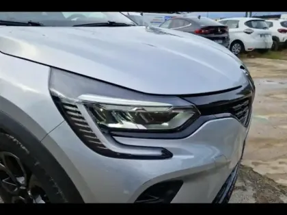 Photo 14 Renault Captur  1.3 TCe mild hybrid 140ch Techno Fast Track