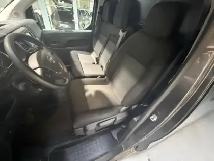 Photo 13 Opel Vivaro  Fg M 2.0 BlueHDi 180ch S&S Pack Business EAT8