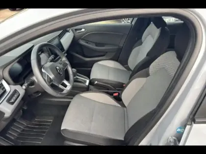 Photo 7 Renault Clio  1.6 E-Tech 145ch full hybrid Evolution