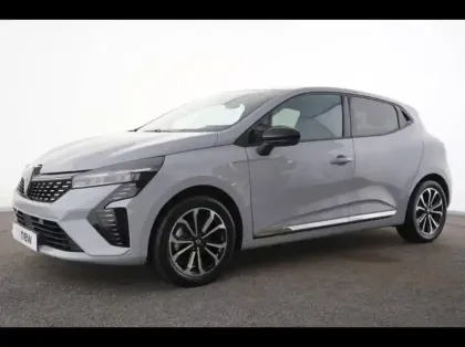 Photo 7 Renault Clio  1.6 E-Tech 145ch full hybrid Techno - 24