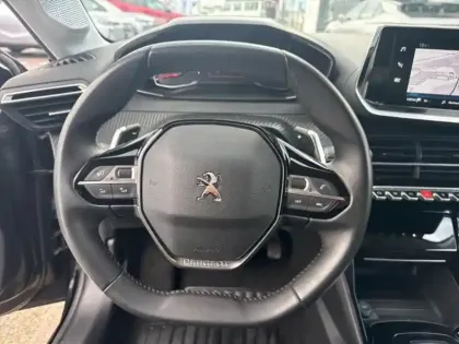 Photo 12 Peugeot 208  1.2 PureTech 100ch S&S Allure EAT8